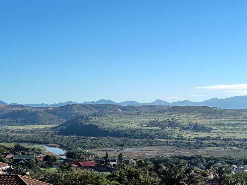 4 Bedroom Property for Sale in Hartenbos Heuwels Western Cape